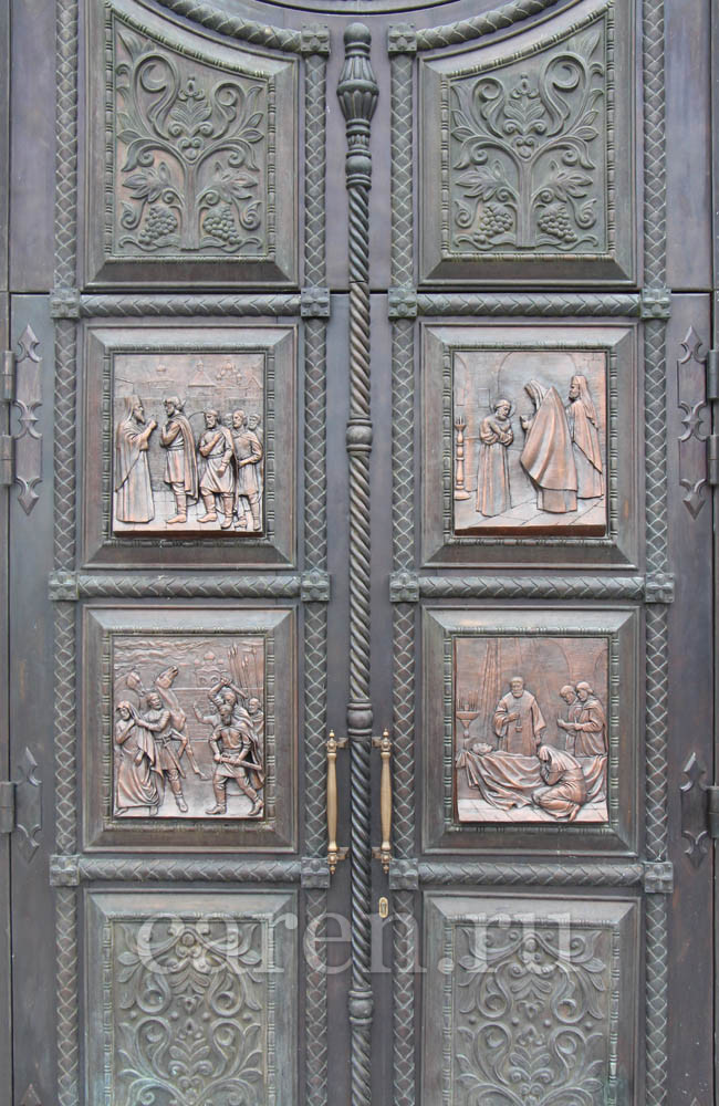 Рельеф "Gate of the temple of the Orthodox Prince Saint Igor Chernigovsky"