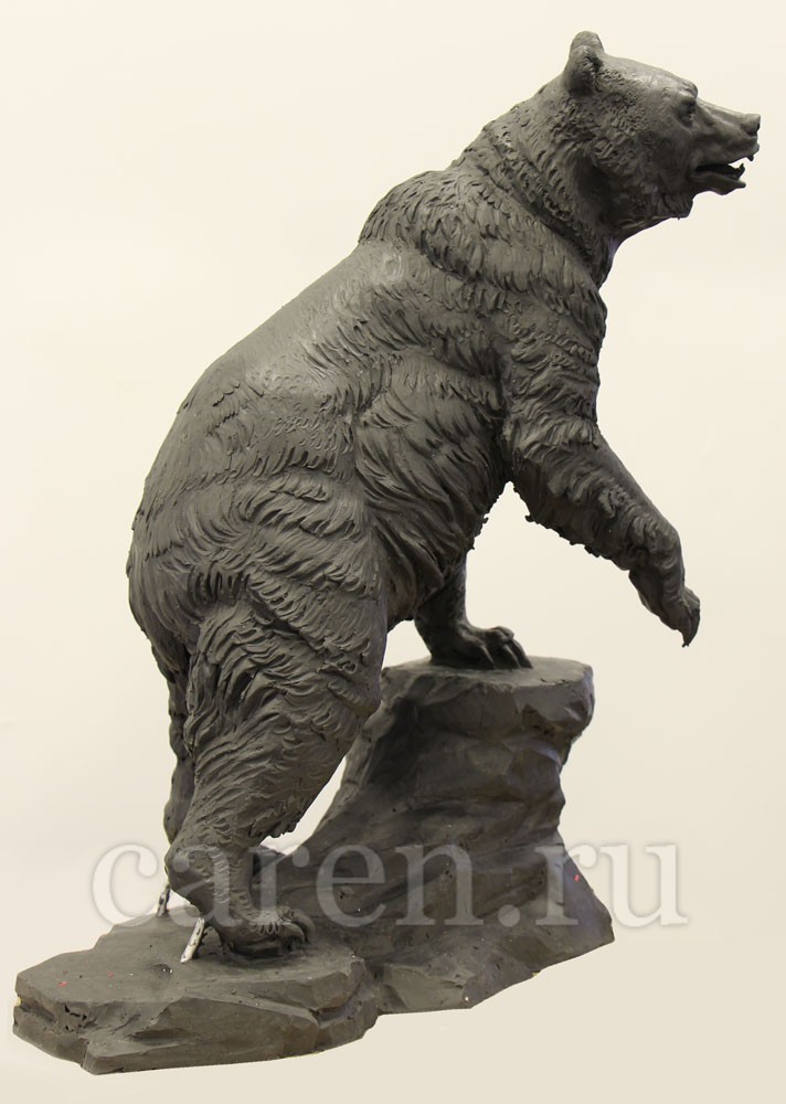 Скульптурная композиция "Медведь"